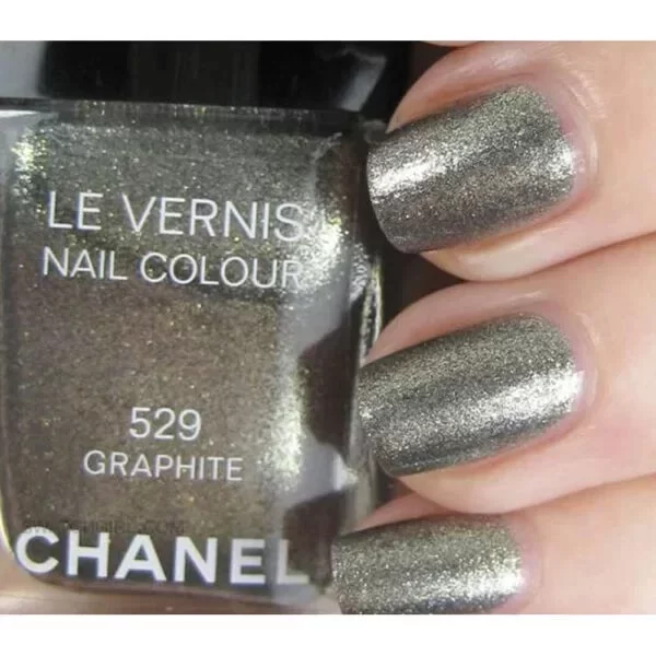 Chanel Nail Polish Le Vernis 529 Graphite